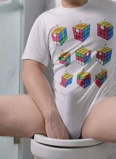 Leo - Male escort in Doha Photo 4 of 4