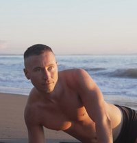 Leo - Male escort in Berlin