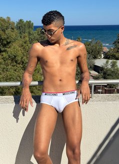 Leocasbo - Acompañantes masculino in Dubai Photo 3 of 10