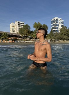 Leocasbo - Male escort in Dubai Photo 11 of 12