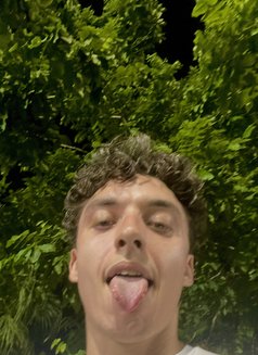 Leon - Male escort in Taipei Photo 5 of 5