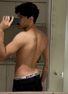 Leon Matteo - Acompañantes masculino in Bangkok Photo 2 of 6
