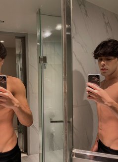 Leon Matteo - Acompañantes masculino in Bangkok Photo 2 of 8