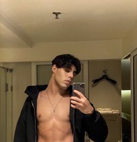 Leon Matteo - Male escort in Bangkok