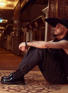 Leon_topman - Male escort in İstanbul Photo 5 of 6