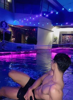 Leonardo Putra - Male companion in Bali Photo 4 of 6