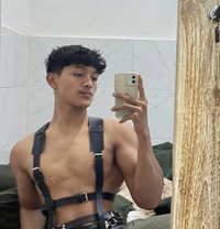 Leonardo Putra - Acompañante masculino in Bali Photo 3 of 8