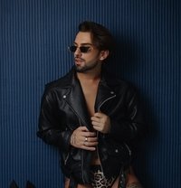 Leonardo - Male escort in Thessaloniki