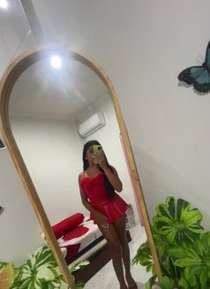 Leoni - Transsexual escort in Bali Photo 7 of 10