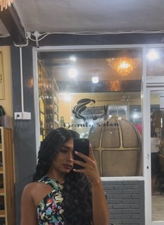 Leoni - Transsexual escort in Bali Photo 8 of 10