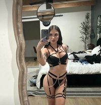 Léonie - escort in Nice