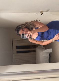 Leonor Tântrica - Masajista in Porto Photo 3 of 5