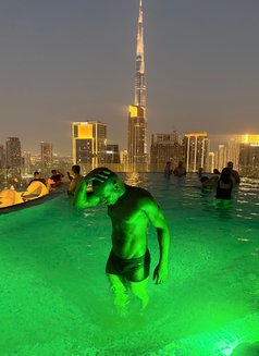 Leoo for men/ woman and couples - Acompañantes masculino in Dubai Photo 17 of 18