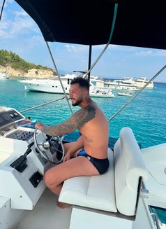 Leopar Aras Etkinliği - Male escort in İstanbul Photo 1 of 9