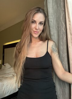 Lera - escort in Dubai Photo 1 of 4