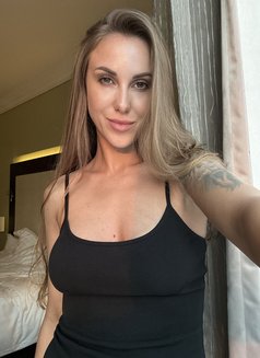 Lera - escort in Dubai Photo 2 of 4