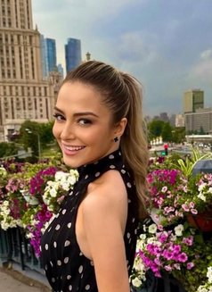 Lera - escort in Bangkok Photo 6 of 7
