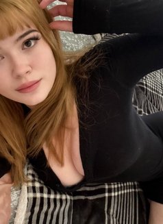 Lerose - puta in Amsterdam Photo 1 of 2