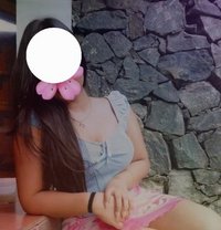 Lesbian cam show & threesome sex - puta in Colombo