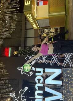 Lesley - Transsexual escort in Bangkok Photo 3 of 5