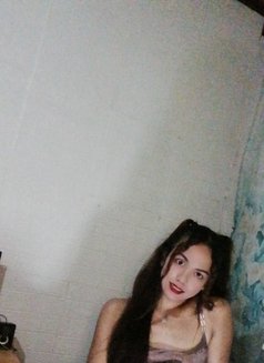Lesley - Transsexual escort in Manila Photo 1 of 2