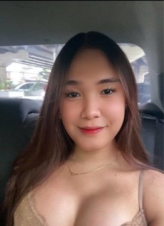 Lesley camshow , meet up and content <3 - Transsexual escort in Manila Photo 1 of 6