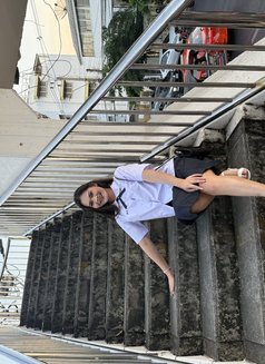 Lesley - Transsexual escort in Bangkok Photo 8 of 8