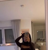 Lesliee - escort in Odense