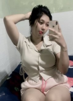 Lesta Massage - puta in Jakarta Photo 6 of 8