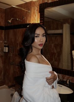 let me fill your mouth with my cum - Transsexual escort in Manila Photo 2 of 30