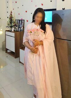 Let's🥀{cam show & sex chat}🥀Meet up - puta in Ahmedabad Photo 2 of 2