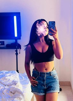 Let's (Cam show🥀Sex chat) Meet Up - - puta in Chennai Photo 4 of 6
