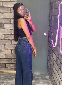 VIP 🥂cam show and real meet 🥂🥂 - puta in Hyderabad Photo 2 of 5