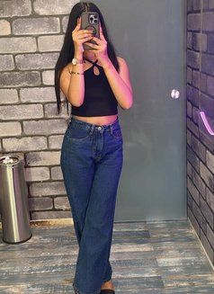 VIP 🥂cam show and real meet 🥂🥂 - puta in Hyderabad Photo 4 of 5