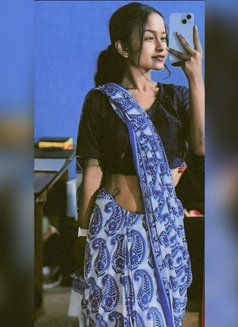 🥀Let's Do❣️(web Cam & Meet)🥀honey ❣️ - puta in Hyderabad Photo 1 of 1