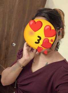 🥀Let's Do❣️(web Cam & Meet)🥀honey ❣️ - puta in Ahmedabad Photo 1 of 3