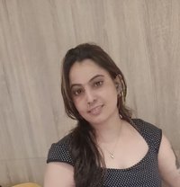Lets Enjoy Cash Payment Gfe Companion - puta in Bangalore Photo 1 of 2
