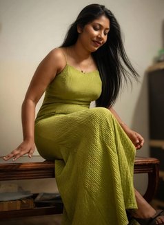 DIVYA 𝐂𝐀𝐌 & 𝐌𝐄𝐄𝐓,, - escort in Bangalore Photo 1 of 1
