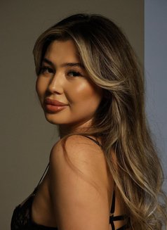 Letitsia - escort in Beirut Photo 7 of 7