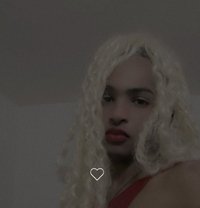 Levi - Transsexual escort in Dubai