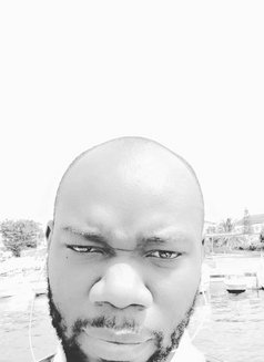 Levi - Acompañantes masculino in Lagos, Nigeria Photo 4 of 5