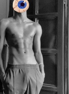 Levicash - Male escort in Port Harcourt Photo 1 of 2