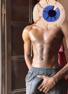 Levicash - Male escort in Port Harcourt Photo 2 of 2
