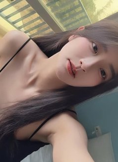 Levya - escort in Jakarta Photo 5 of 6