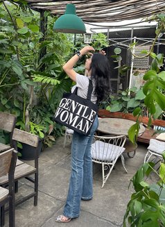 Lexa New Girl - puta in Singapore Photo 14 of 17