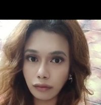 Lexalex - Transsexual escort in New Delhi Photo 2 of 8