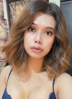 Lexalex - Transsexual escort in New Delhi Photo 16 of 16