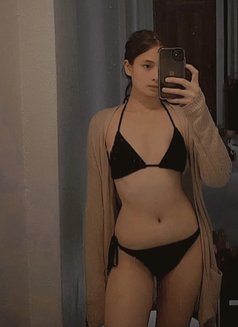 Lexi BIGBOOBS - escort in Singapore Photo 5 of 6