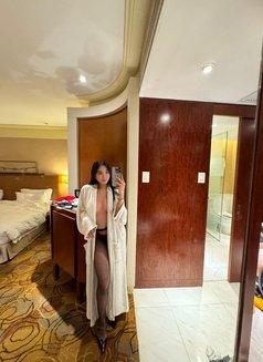 Lexi - escort in Hong Kong Photo 5 of 5
