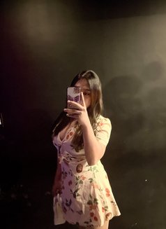 Lexi - Acompañantes transexual in Manila Photo 2 of 3